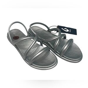OluKai Tiare Strappy‎ Sandals Silver Women's Size: 8 NWT